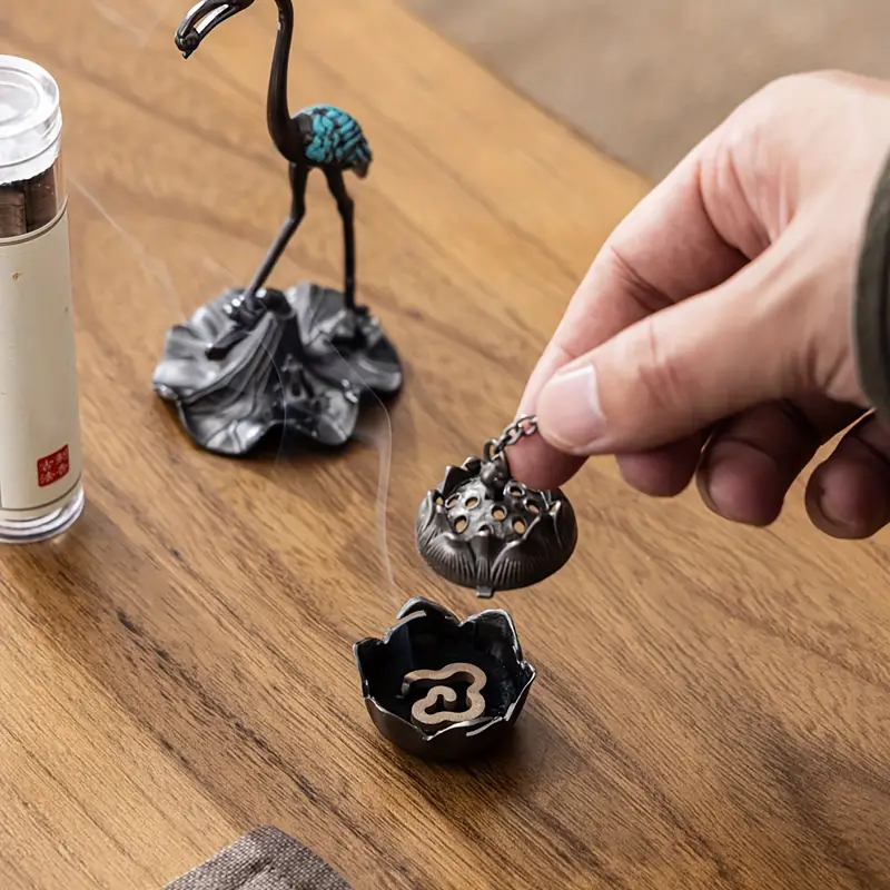 Şık Metal Turna ve Lotus Tütsülük – Meditasyon, Aromaterapi ve Ev Dekoru İçin Çubuk ve Koni Uyumlu